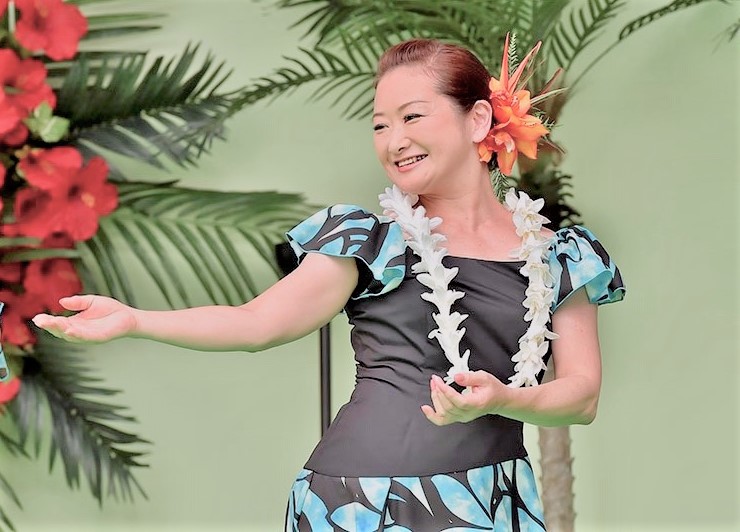 フラダンス講師 岩田陽子